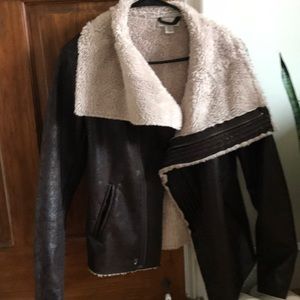 Warm stylish jacket perfect for any occasion